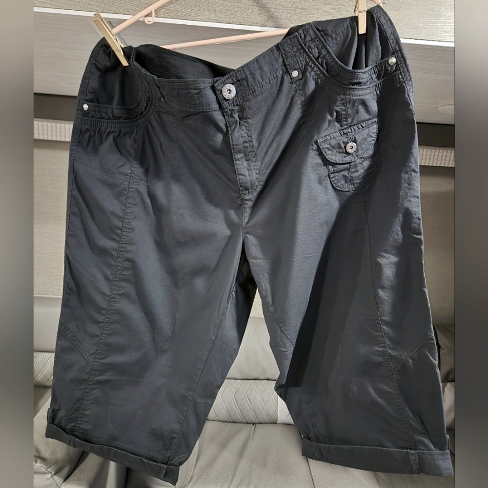 20W Style & Co. Black, Capris